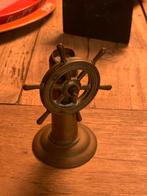 Antieke bronzen scheepsstuur met kompas en knipper, Verzamelen, Scheepvaart, Ophalen of Verzenden, Gebruikt, Motorboot of Zeilboot