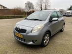 Toyota Yaris 1.3 VVTi Luna MMT (Automaat ), Gebruikt, 4 cilinders, Origineel Nederlands, Bedrijf