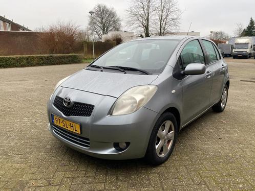 Toyota Yaris 1.3 VVTi Luna MMT (Automaat ), Auto's, Toyota, Bedrijf, Te koop, Yaris, ABS, Airbags, Airconditioning, Boordcomputer