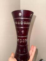 Wijnrode Kristallen Vaas - Boheems Geslepen, Antiek en Kunst, Antiek | Vazen, Ophalen of Verzenden