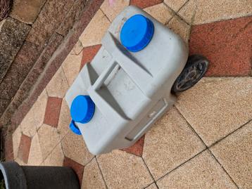 Afvaltank caravan gratis beschikbaar voor biedingen