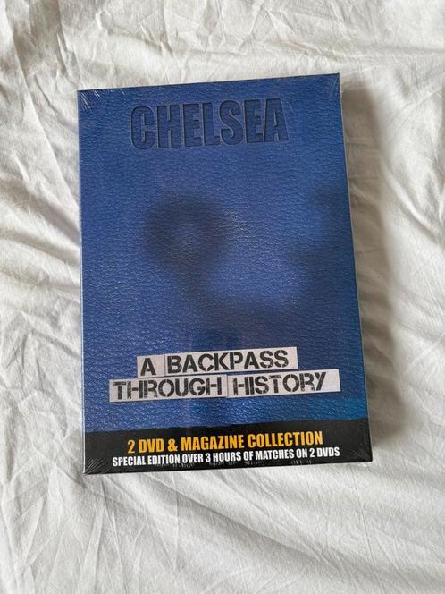 Zeldzame dvd-set: Chelsea A backpass through history (NIEUW), Verzamelen, Sportartikelen en Voetbal, Nieuw, Boek of Tijdschrift