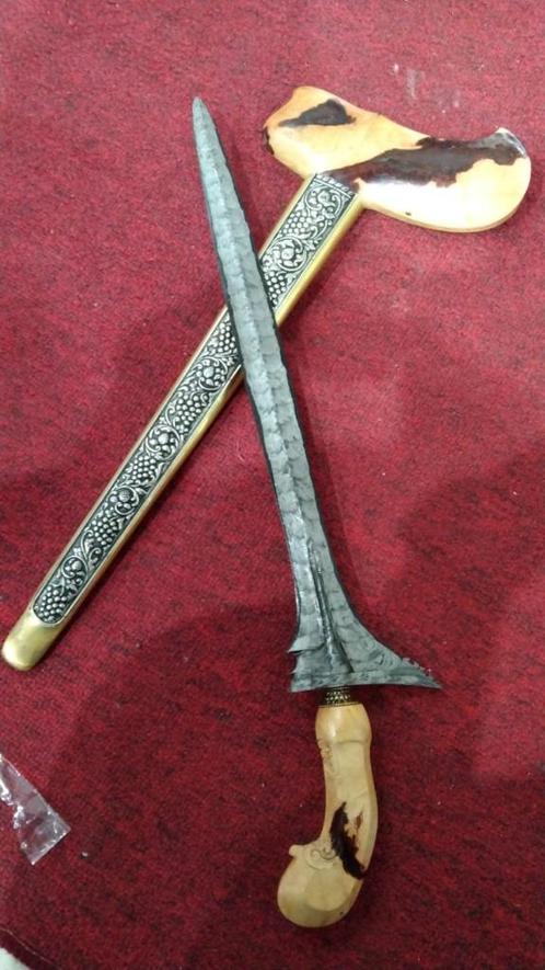 Antieke Keris Pasopati Pamor Lar Gangsir Surakarta SVB86, Antiek en Kunst, Kunst | Niet-Westerse kunst, Verzenden