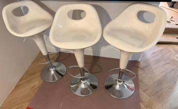 Retro bar krukken beschikbaar voor biedingen