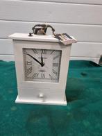 klok londen wit kastje met lade, Ophalen of Verzenden, 'T Olde Gre-j, Info@toldegrej.nl, Endepoelstraat 20f Didam