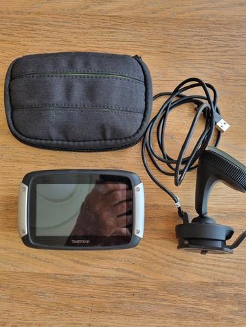 TomTom Rider 400 navigatie incl. accessoires beschikbaar voor biedingen