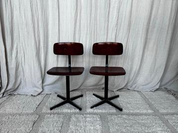Vintage Schoolstoeltjes - Set van 2 beschikbaar voor biedingen
