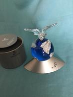 Te koop Swarovski wereldbol 2000 met doos, Verzamelen, Swarovski, Ophalen of Verzenden, Zo goed als nieuw, Figuurtje