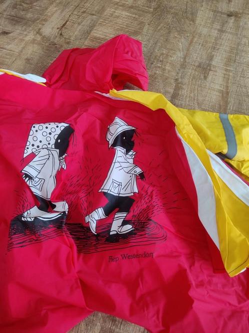 Jip en Janneke regencape + extra broek. Maat 104, Caravans en Kamperen, Regenkleding, Zo goed als nieuw, Ophalen of Verzenden