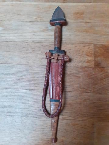 Armdolk, dolk Toeareg, Toubou uit Tjaad beschikbaar voor biedingen