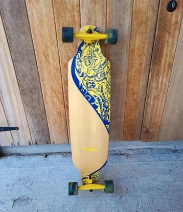 Longboard beschikbaar voor biedingen
