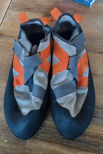 Simond klimschoenen maat 47 (valt als 46) beschikbaar voor biedingen