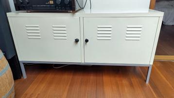Stalen locker kast, goede staat. bezorgen bespreekbaar! beschikbaar voor biedingen