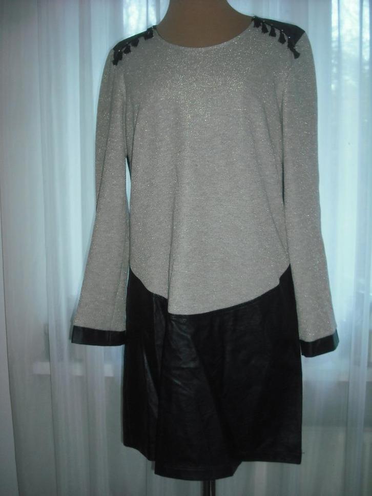 jurk maat Large   merk : Rinascimento, Kleding | Dames, Jurken, Zo goed als nieuw, Maat 42/44 (L), Grijs, Onder de knie, Verzenden
