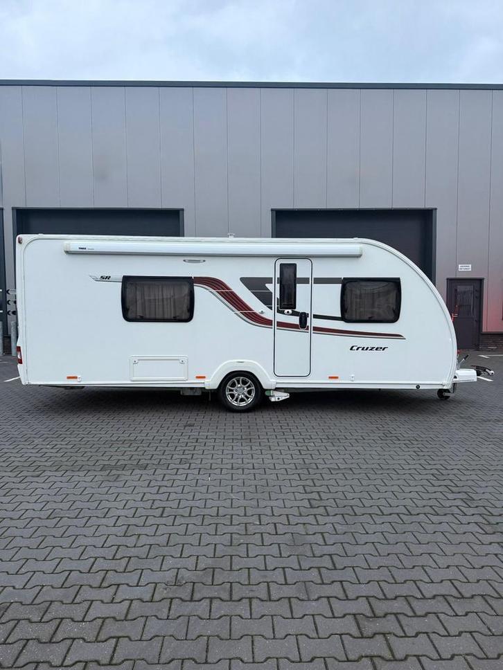 Sprite Cruzer 492 SR 2016  Incl mover-luifel-voortent enz, Caravans en Kamperen, Caravans, Particulier, tot en met 4, 1250 - 1500 kg