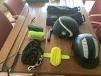 Twee  helmen en accessoires te koop., Dieren en Toebehoren, Paarden en Pony's | Overige Paardenspullen, Ophalen of Verzenden, Zo goed als nieuw