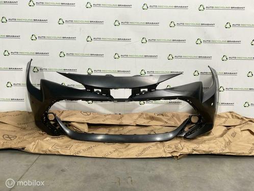 Voorbumper Toyota Corolla E210 NIEUW ORIGNEEL 52119-02P40, Auto-onderdelen, Carrosserie en Plaatwerk, Bumper, Toyota, Voor, Gebruikt