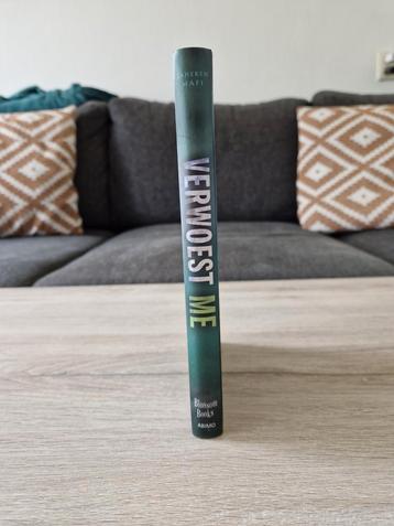 Verwoest me - Tahereh Mafi - Hardcover - NL beschikbaar voor biedingen