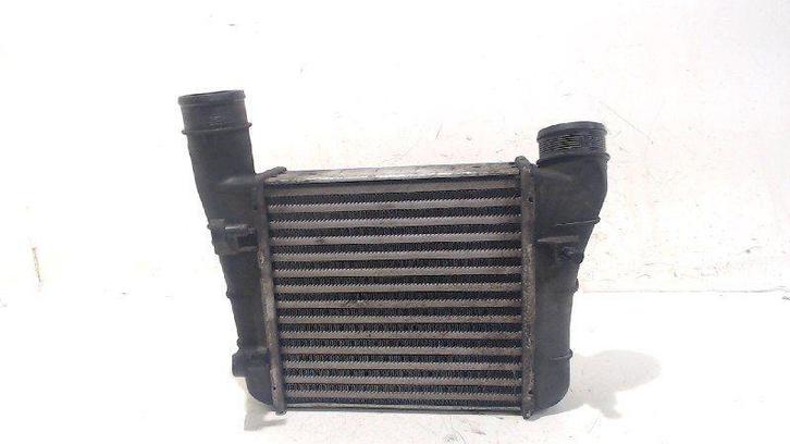 Intercooler radiateur Audi A4, Auto-onderdelen, Motor en Toebehoren, Audi, Gebruikt, Herkomst onderdeel bekend, 12 maanden garantie