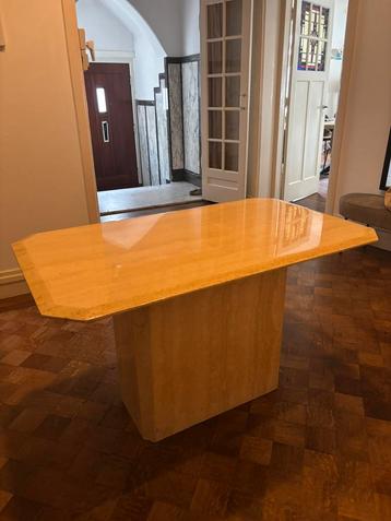 Travertin Tafel - Eettafel - Salontafel MOET WEG beschikbaar voor biedingen