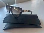 Mooie Moschino Zonnebril + case NIEUW, Sieraden, Tassen en Uiterlijk, Zonnebrillen en Brillen | Dames, Overige merken, Zonnebril