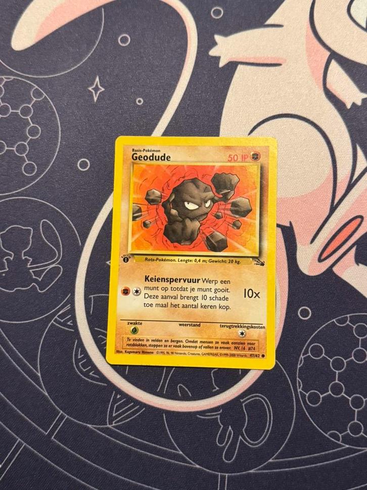 Pokémon kaarten Geodude #47 1e editie NL Fossil, Hobby en Vrije tijd, Verzamelkaartspellen | Pokémon, Zo goed als nieuw, Losse kaart