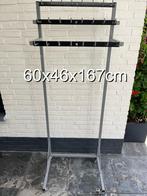 Metalen rek voor riemen/sjaals, 3 niveaus, afm.60x46x167cm, Ophalen, Gebruikt