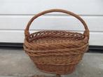 Vintage rieten mand met hengsel boodschappenmand, Huis en Inrichting, Woonaccessoires | Schalen en Manden, Ophalen of Verzenden