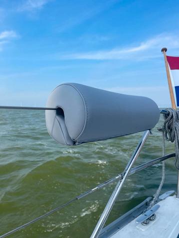 Kussens voor om de reling van uw boot div. kleuren/afmeting beschikbaar voor biedingen