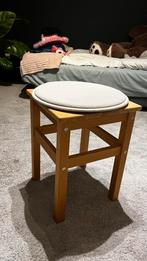 IKEA krukje met kussen, Huis en Inrichting, Krukjes, Ophalen, Zo goed als nieuw, Hout