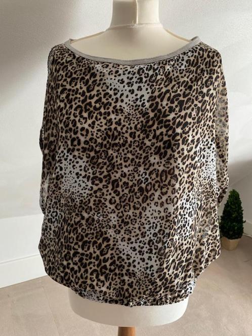 10 days top met tijgerprint, Kleding | Dames, Tops, Zo goed als nieuw, Maat 38/40 (M), Overige kleuren, Zonder mouw, Ophalen of Verzenden