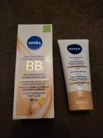 Nivea BB Cream Lichte Huid - 2 stuks, Ophalen of Verzenden, Nieuw, Gehele gezicht, Camouflage