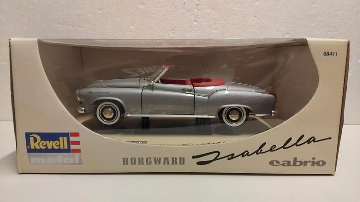 Borgward Isabella cabriolet zilver Revell metal 1:18 KRD, Hobby en Vrije tijd, Modelauto's | 1:18, Zo goed als nieuw, Auto, Revell