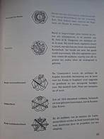 Dienstplicht 1966 vaandel Prinses Irene KCT KMA baretembleem, Verzamelen, Verzenden, Landmacht, Nederland, Embleem of Badge