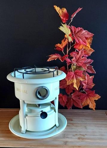 Emaille petroleumstel creme beschikbaar voor biedingen