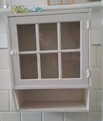 Wit Brocante vintage Vitrine Hangkastje, grenen kastje, Huis en Inrichting, Gebruikt, Vintage, Ophalen of Verzenden, Nvt