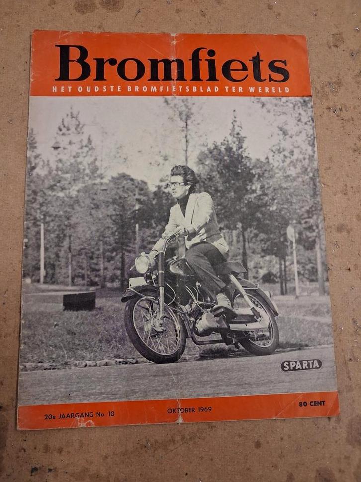 Blad bromfiets oktober 1969, Fietsen en Brommers, Handleidingen en Instructieboekjes, Ophalen of Verzenden