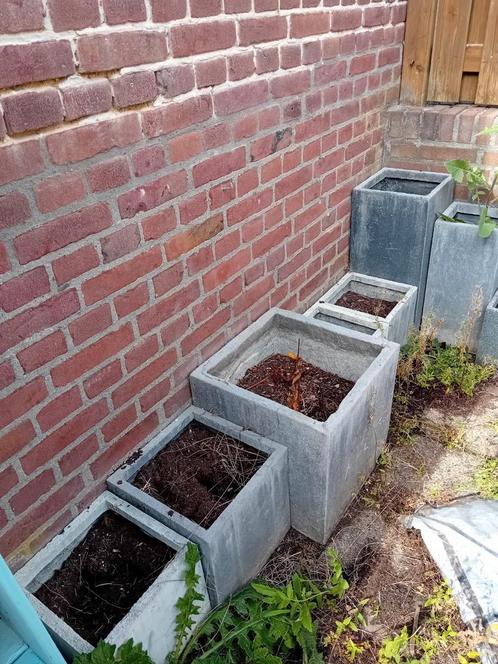 GRATIS plantenbakken diverse maten, Tuin en Terras, Bloembakken en Plantenbakken, Gebruikt, Kunststof, Ophalen