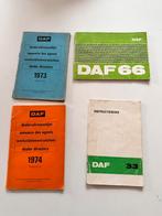 4x oude daf boekjes, Ophalen of Verzenden