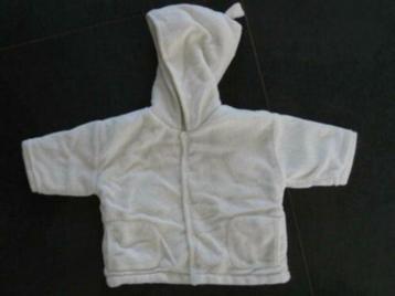 Lief en zacht crème vestje / jasje van de Prenatal , mt 62 beschikbaar voor biedingen