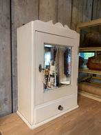 Brocante Frans wandkastje kastje toiletkastje spiegel, Ophalen