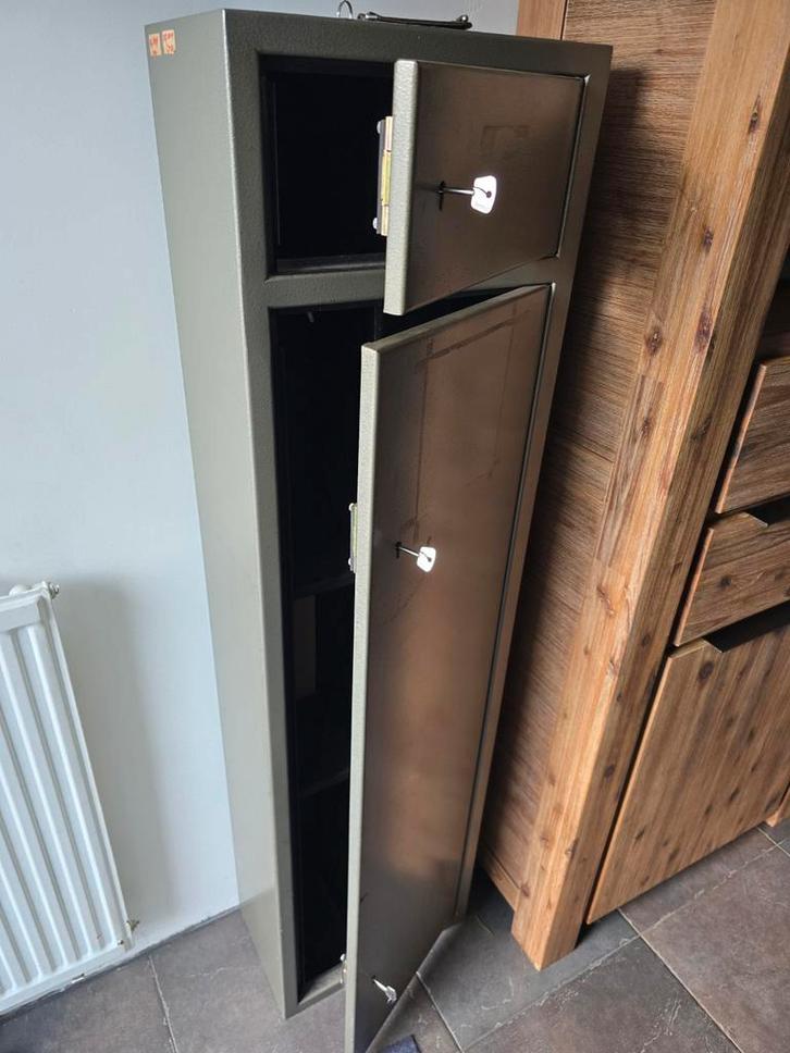 Metalen wapen kast met sleutels, Huis en Inrichting, Brandblussers en Brandkasten, Ophalen