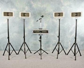 100 Volt Plug & Play Omroep muziek set Nieuw beschikbaar voor biedingen