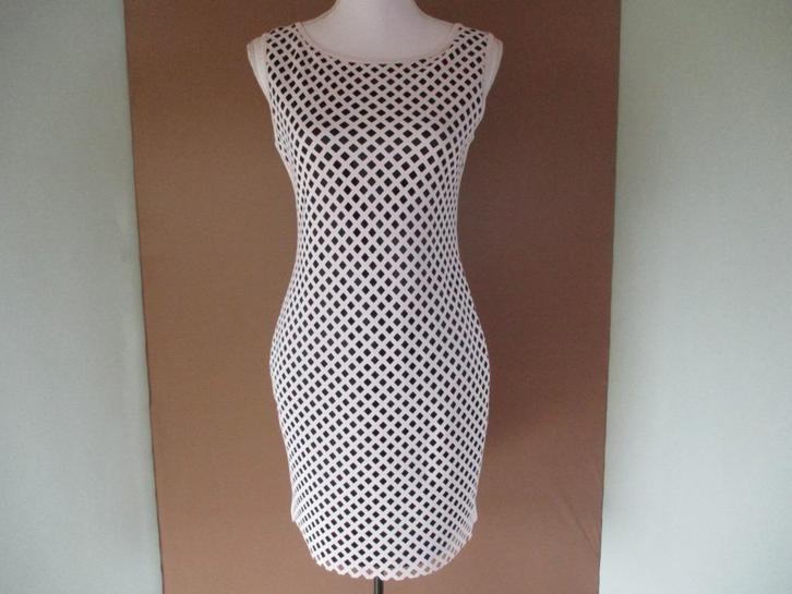 Rinascimento jurk maat M (made in Italy), Kleding | Dames, Jurken, Zo goed als nieuw, Maat 38/40 (M), Overige kleuren, Onder de knie