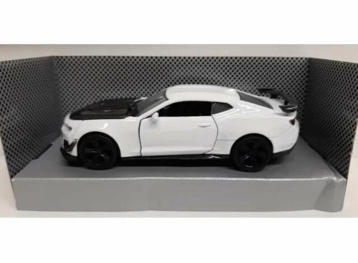 2017 Chevrolet Camaro ZL1, white, Hobby en Vrije tijd, Modelauto's | Overige schalen, Nieuw, Auto, Ophalen of Verzenden