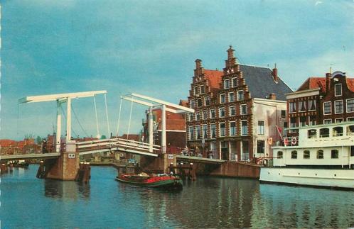 (388-090-003) Haarlem Spaarne met Gravestenenbrug, Verzamelen, Ansichtkaarten | Nederland, Noord-Holland, Verzenden