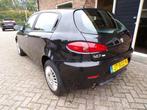Alfa Romeo 147 1.6 T.Spark Distinctive, Auto's, Voorwielaandrijving, Stof, Gebruikt, Zwart