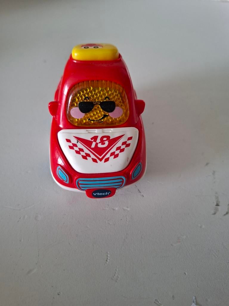 Leuke kleine rode Vtech auto met geluid, Ophalen of Verzenden, Gebruikt