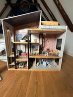 Compleet poppenhuis, winkel en veel extra toebehoren, Ophalen, Zo goed als nieuw