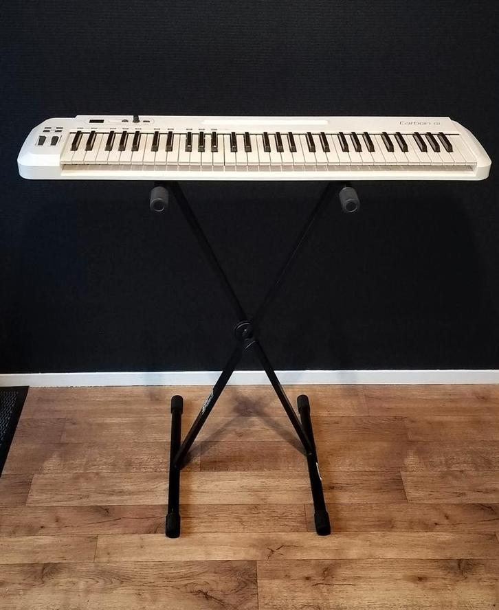 Samson Carbon 61 MIDI Keyboard + Standaard, Muziek en Instrumenten, Keyboards, Zo goed als nieuw, 61 toetsen, Overige merken, Aanslaggevoelig